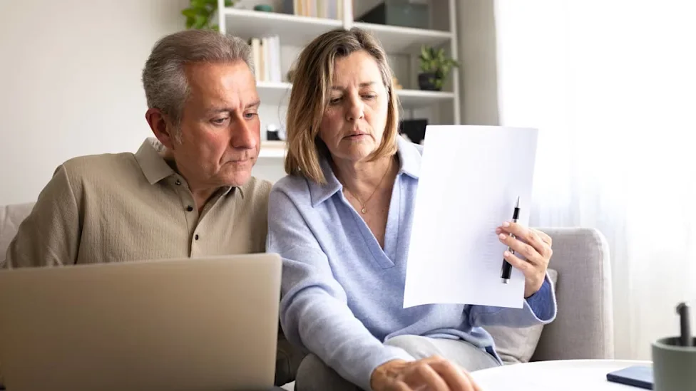 Bridging the Gap: Social Security and Asset Deployment in Tight Retirements